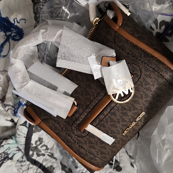 Michael kors Carine Xs Satchel Xbody Bag - Picture 8 of 8